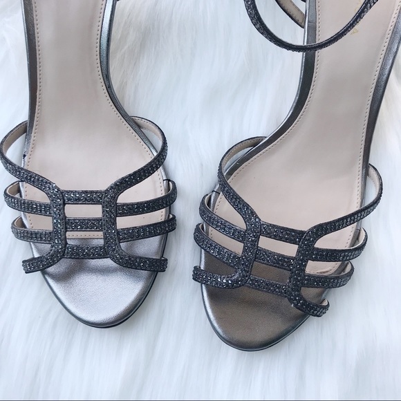 NWOT Pelle Moda Bronzed Crystal Embellished Heel - Picture 4 of 7